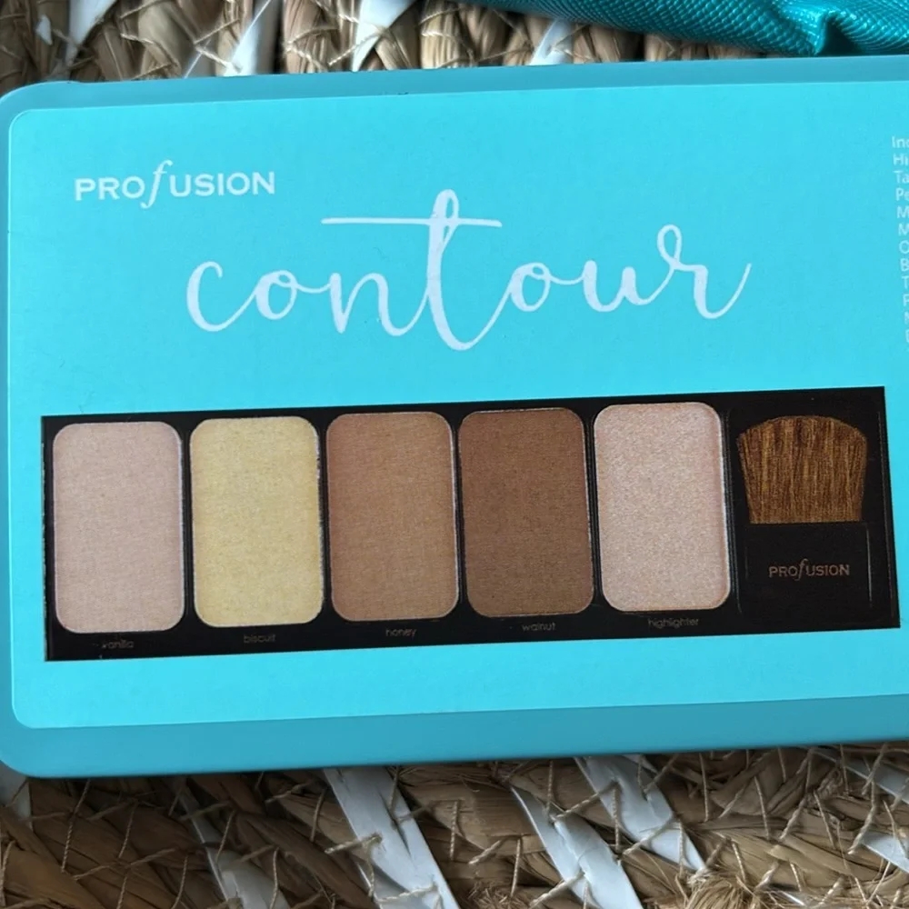 Profusion Contour Palette with Love Pouch